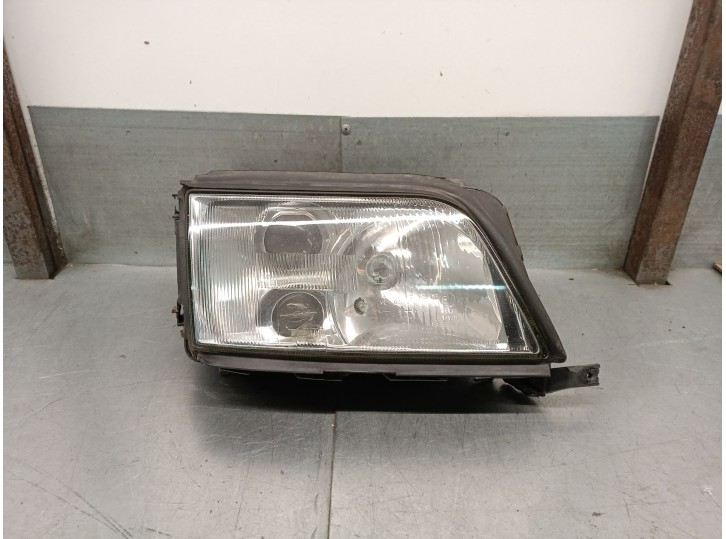 Recambio de faro derecho para audi a6 berlina (c4) 2.6 referencia OEM IAM 4A0941030L 4A0941030L 