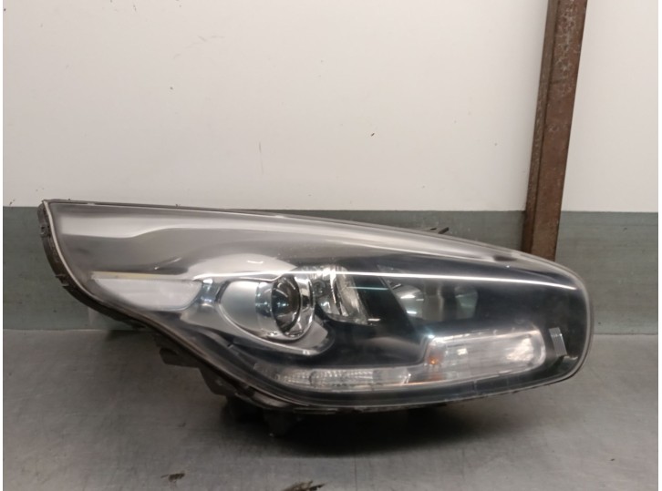 Recambio de faro derecho para kia carens iv 1.7 crdi referencia OEM IAM 92102A4180 92102A4180 