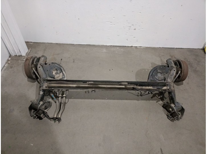 Recambio de puente trasero para renault clio iii 1.5 dci diesel cat referencia OEM IAM 7701477391 7701477391 