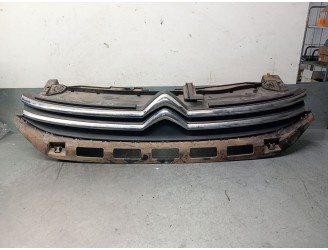 Recambio de rejilla delantera para citroën c3 iii (sx) 1.2 vti 82 lpg referencia OEM IAM 9812063477 98120634XT 