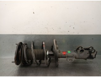 Recambio de amortiguador delantero izquierdo para toyota auris 1.8 16v cat referencia OEM IAM 4852002840 4852009T30 KYB