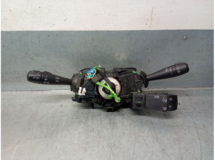 Recambio de mando luces para dacia dokker 1.5 blue dci diesel fap cat referencia OEM IAM 479452659R 479452659R 