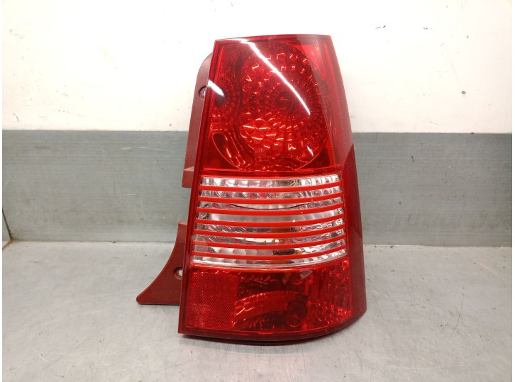 Recambio de piloto trasero derecho para kia picanto 1.1 cat referencia OEM IAM 9240207010 9240207010 