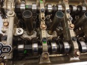 Recambio de culata para toyota auris 1.8 16v cat referencia OEM IAM 1110109435 1110139725 