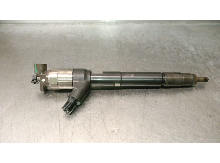 Replacement injector for Opel Astra J Lim. 1.6 CDTi DPF OEM IAM reference 55578075 03S16031 DENSO