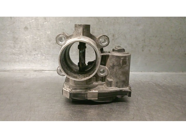 Recambio de caja mariposa para opel astra j lim. 1.6 cdti dpf referencia OEM IAM 55570009DB 825048 