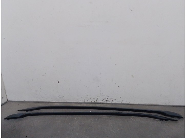 Recambio de portaequipajes para skoda yeti (5l) 2.0 tdi referencia OEM IAM 5L0860025B 5L0860026B 