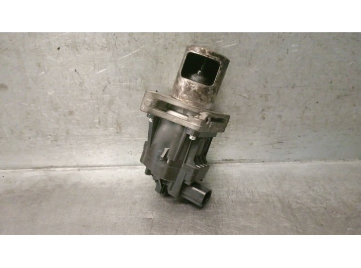 Recambio de valvula egr para opel astra j lim. 1.6 cdti dpf referencia OEM IAM 55570005 850772 