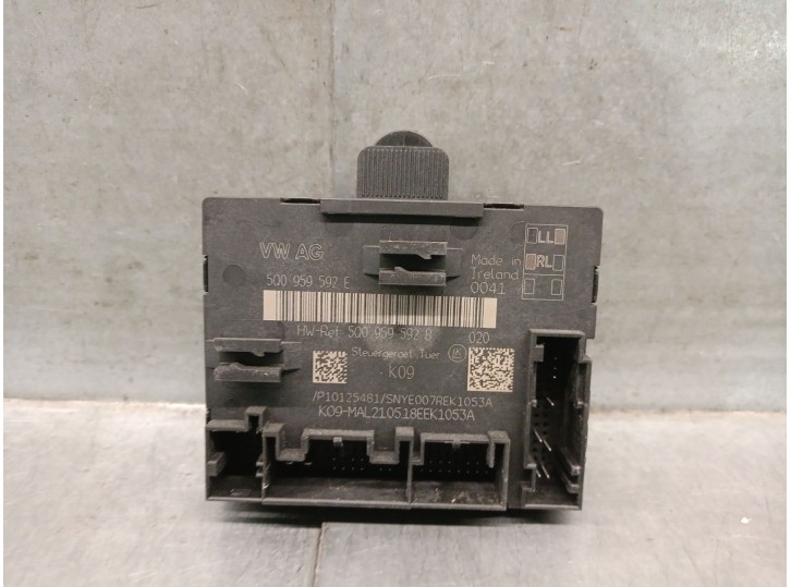 Replacement comfort module for Volkswagen Passat B8 (3G2, CB2) 2.0 TDI OEM IAM reference 5Q0959592E 5Q0959592E 