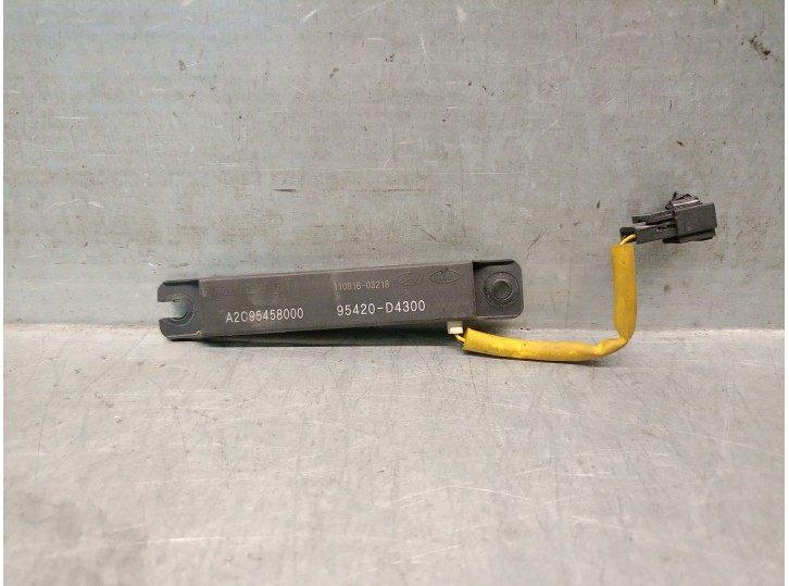 Recambio de antena para kia optima 1.7 crdi cat referencia OEM IAM 95420D4300 95420D4300 A2C95458000 CONTINENTAL