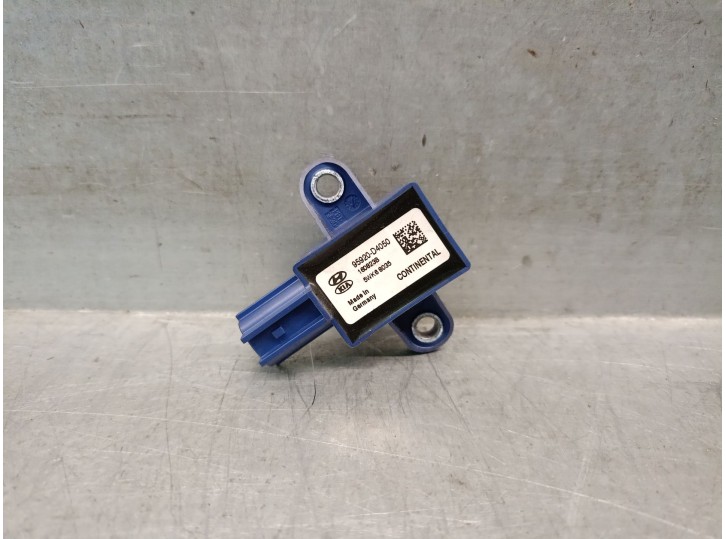 Replacement impact sensor for Kia Optima 1.7 CRDi CAT OEM IAM reference 95920D4050 5WK68035 CONTINENTAL