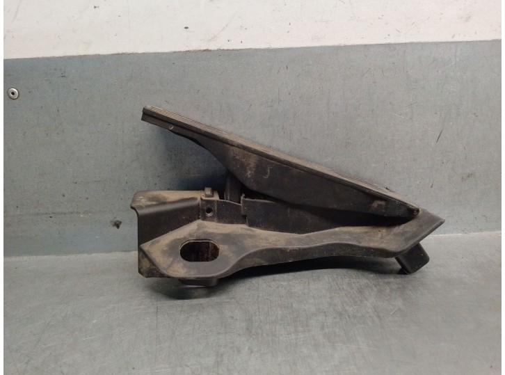 Recambio de potenciometro pedal para skoda yeti (5l) 2.0 tdi referencia OEM IAM 1K1723503AT 1K1723503AT 