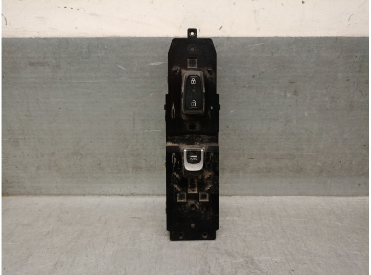 Recambio de mando elevalunas delantero derecho para kia optima 1.7 crdi cat referencia OEM IAM 93571D4160 93571D4160 