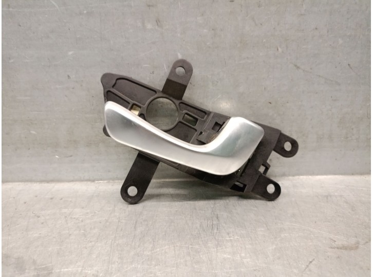Replacement front left interior door handle for Kia Optima 1.7 CRDi CAT OEM IAM reference 82620D4030SA1 82620D4030SA1 