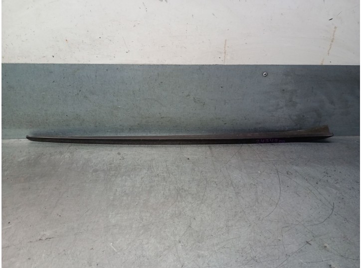 Recambio de molduras delanteras para volkswagen passat b8 (3g2, cb2) 2.0 tdi referencia OEM IAM 3G0854328 3G0854328D 