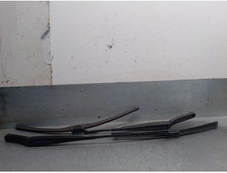 Recambio de brazo limpia delantero derecho para skoda yeti (5l) 2.0 tdi referencia OEM IAM 5L1955410 5L1955409 