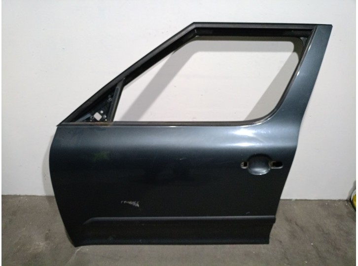 Recambio de puerta delantera izquierda para skoda yeti (5l) 2.0 tdi referencia OEM IAM 5L0831055 5L0831055 