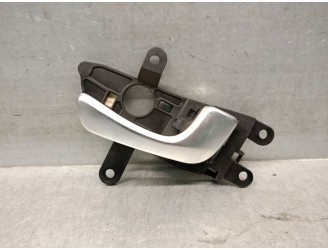 Replacement right front interior door handle for Kia Optima 1.7 CRDi CAT OEM IAM reference 82620D4030SA1 82620D4030SA1 