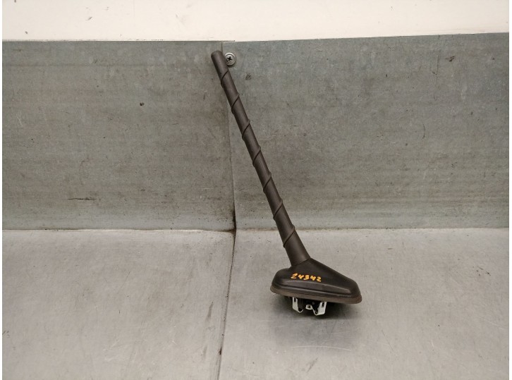 Recambio de antena para skoda fabia iii (nj3) 1.0 referencia OEM IAM 6C00355015FQ 6C00355015FQ 