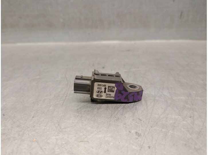 Replacement impact sensor for Kia Optima 1.7 CRDi CAT OEM IAM reference 95920D4000 CONTINENTAL