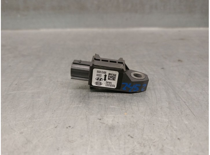 Recambio de sensor impacto para kia optima 1.7 crdi cat referencia OEM IAM 95920D4000 CONTINENTAL
