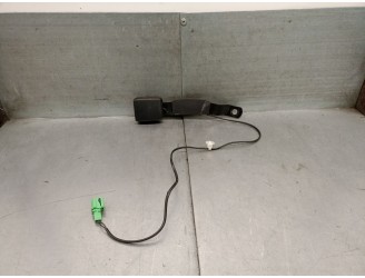 Recambio de enganche cinturon delantero derecho para skoda fabia iii (nj3) 1.0 referencia OEM IAM 6V0857756C 6V0857756C 