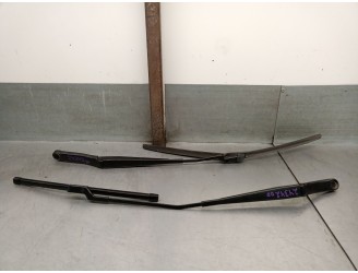 Recambio de brazo limpia delantero derecho para skoda fabia iii (nj3) 1.0 referencia OEM IAM 6V1955410A 6V1955409A 