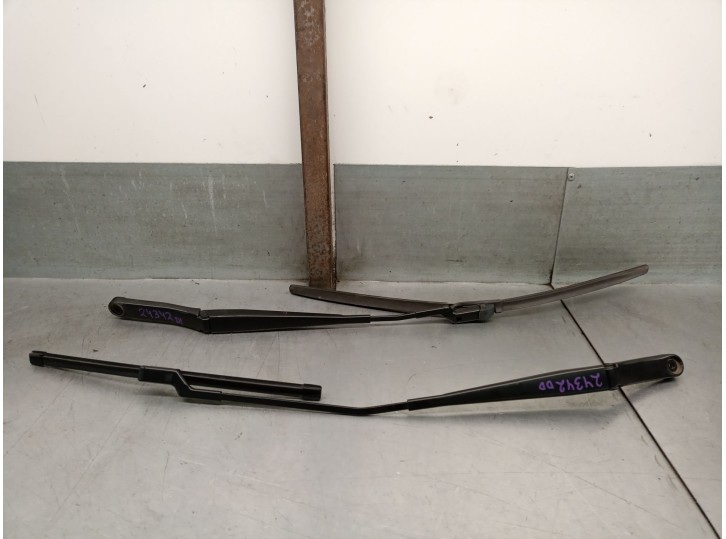 Recambio de brazo limpia delantero derecho para skoda fabia iii (nj3) 1.0 referencia OEM IAM 6V1955410A 6V1955409A 