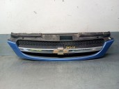 Recambio de rejilla delantera para chevrolet lacetti 1.6 cat referencia OEM IAM 96547129 96547127 