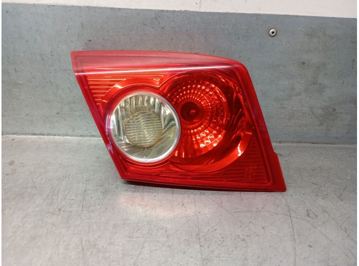 Recambio de piloto trasero porton izquierdo para chevrolet lacetti 1.6 cat referencia OEM IAM 96551216 96551216 