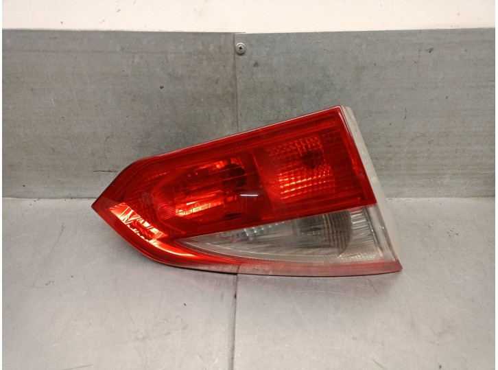 Recambio de piloto trasero porton derecho para ford focus iii turnier 1.6 tdci referencia OEM IAM 1775986 1775986 