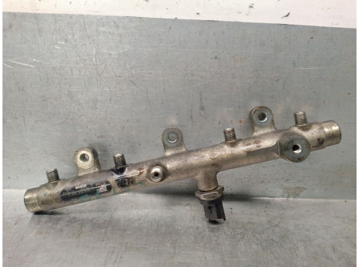 Recambio de rampa inyectora para peugeot 307 (s1) xsi referencia OEM IAM 0445214019 157095 0445214019 BOSCH