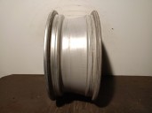 Recambio de llanta para toyota auris 1.8 16v cat referencia OEM IAM 4261102D90 R15X6JET39 