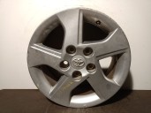 Recambio de llanta para toyota auris 1.8 16v cat referencia OEM IAM 4261102D90 R15X6JET39 