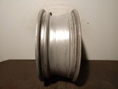 Recambio de llanta para toyota auris 1.8 16v cat referencia OEM IAM 4261102D90 R15X6JET39 