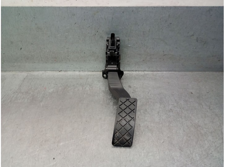Recambio de potenciometro pedal para volkswagen golf viii (cd1, da1) 1.5 etsi referencia OEM IAM 3WA723503 3WA723503 