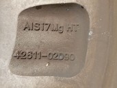 Recambio de llanta para toyota auris 1.8 16v cat referencia OEM IAM 4261102D90 R15X6JET39 