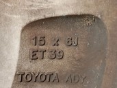 Recambio de llanta para toyota auris 1.8 16v cat referencia OEM IAM 4261102D90 R15X6JET39 