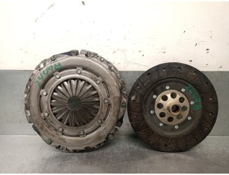 Replacement clutch kit for Peugeot 307 (S1) XSi OEM IAM reference 2004AL 2004AL 193795