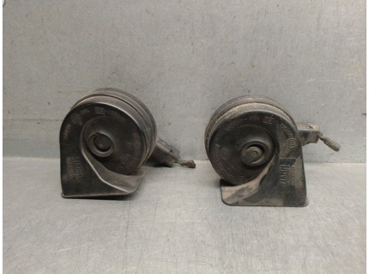 Recambio de claxon para kia sorento iii (um) 2.2 crdi referencia OEM IAM 96610C5200 96620C5000 