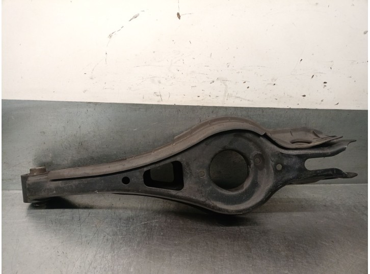 Recambio de brazo suspension inferior trasero izquierdo para kia optima 1.7 crdi cat referencia OEM IAM 55210C1710 55210C1710 