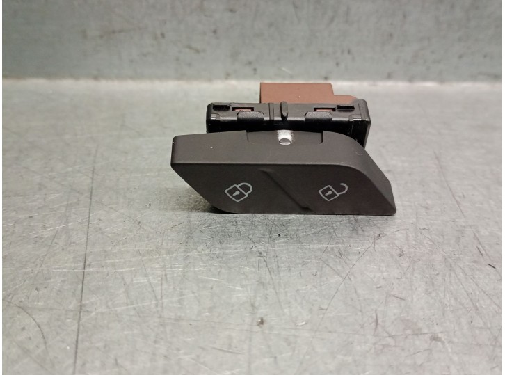 Replacement switch for Volkswagen Golf VIII (CD1, DA1) 1.5 eTSI OEM IAM reference 5H0962125 5H0962125 