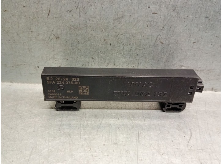 Recambio de antena para volkswagen golf viii (cd1, da1) 1.5 etsi referencia OEM IAM 5WA962132 5WA962132 