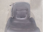 Recambio de asiento delantero izquierdo para skoda yeti (5l) 2.0 tdi referencia OEM IAM 8R0881105P 