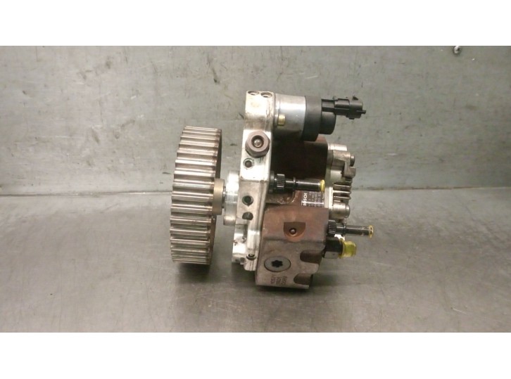 Recambio de bomba inyeccion para renault laguna ii (bg0) 1.9 dci diesel referencia OEM IAM 8200055072 8200659759 0445010031 BOSC