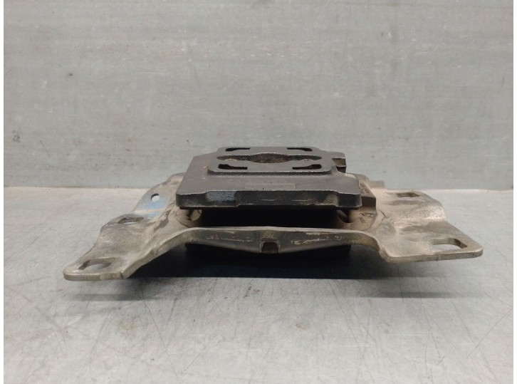 Recambio de soporte motor izquierdo para ford focus iii turnier 1.6 tdci referencia OEM IAM BV617M121DC 1801351 