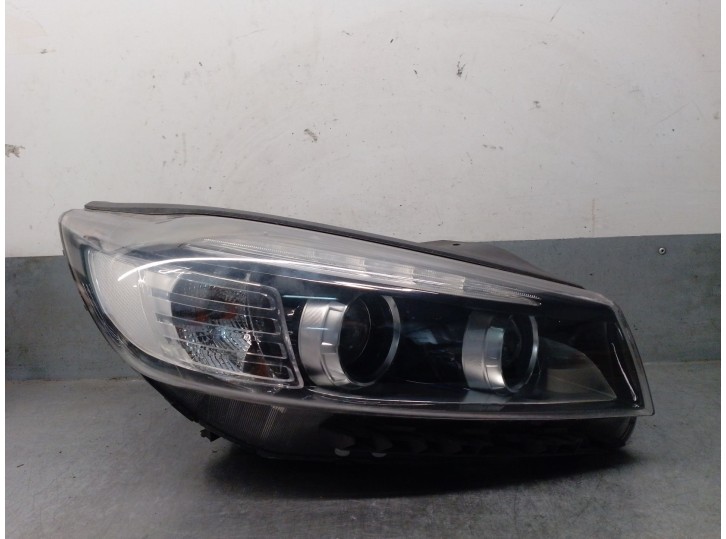 Recambio de faro derecho para kia sorento iii (um) 2.2 crdi referencia OEM IAM 92102C5200 92102C5200 