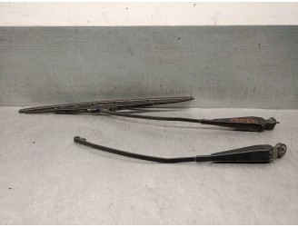 Recambio de brazo limpia trasero para mercedes-benz vito (w638) caja cerrada 110 cdi  (638.094) referencia OEM IAM A6388202144 A