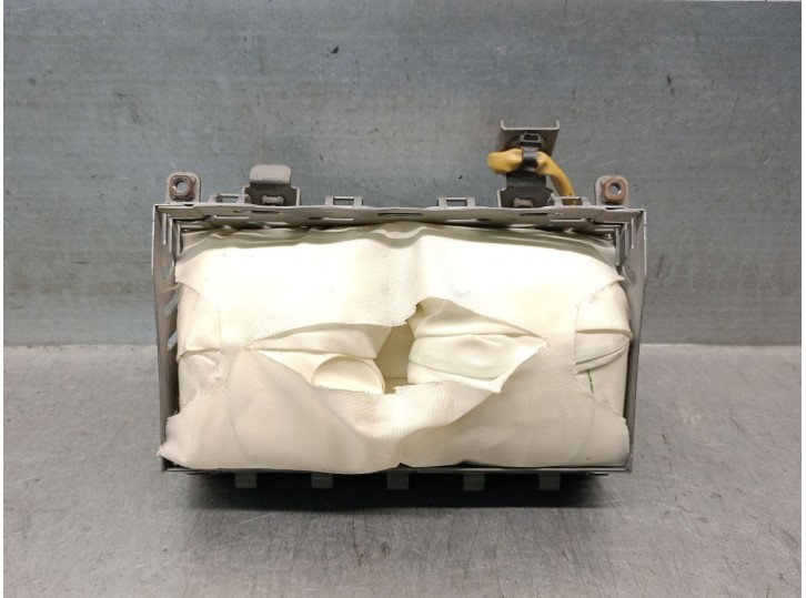 Replacement front right airbag for Mitsubishi Outlander I (CU_W) 2.0 4WD (CU2W) OEM IAM reference MR975124 MR975124 