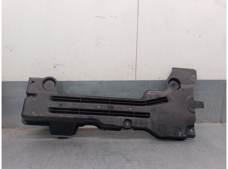 Recambio de cubrecarter para volkswagen golf viii (cd1, da1) 1.5 etsi referencia OEM IAM 5WA825281B 5WA825281B 